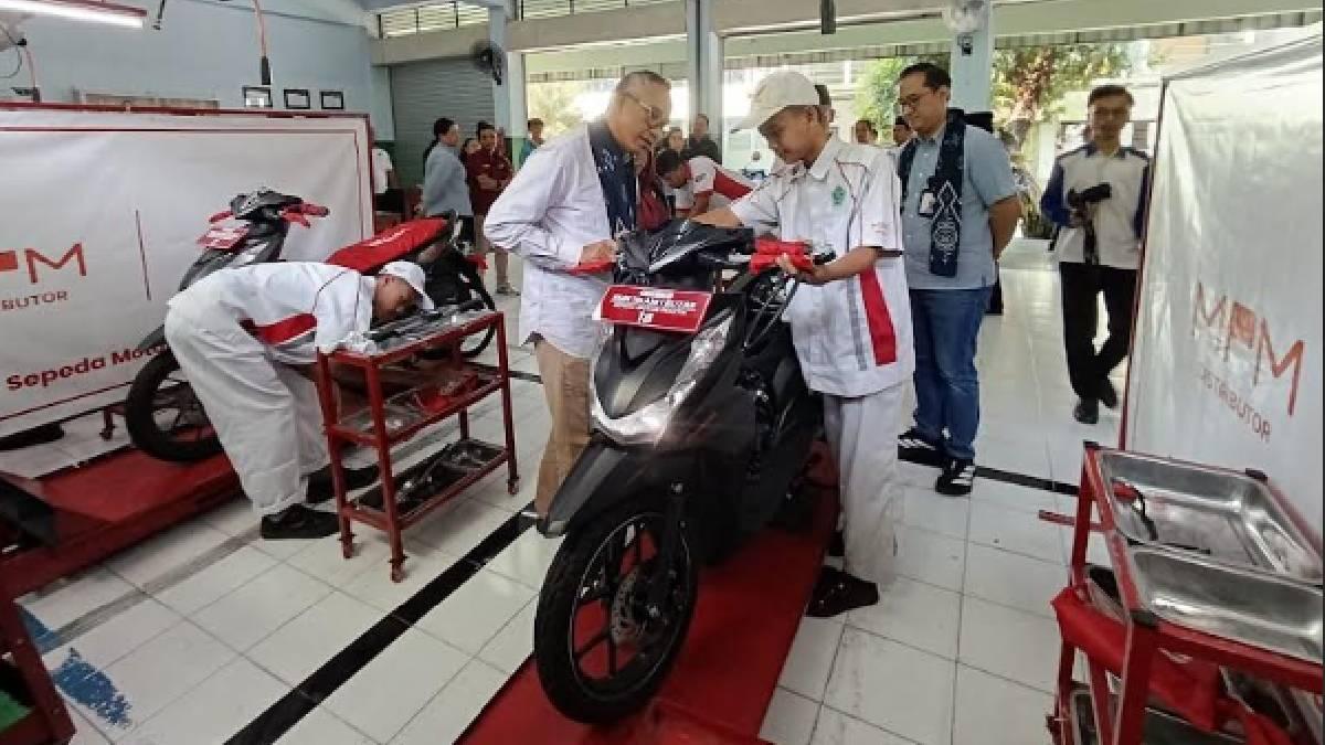 SMK-Islam-1-Blitar-Rabu-362026-Keberadaan-TUK-Astra-Honda-in.jpg