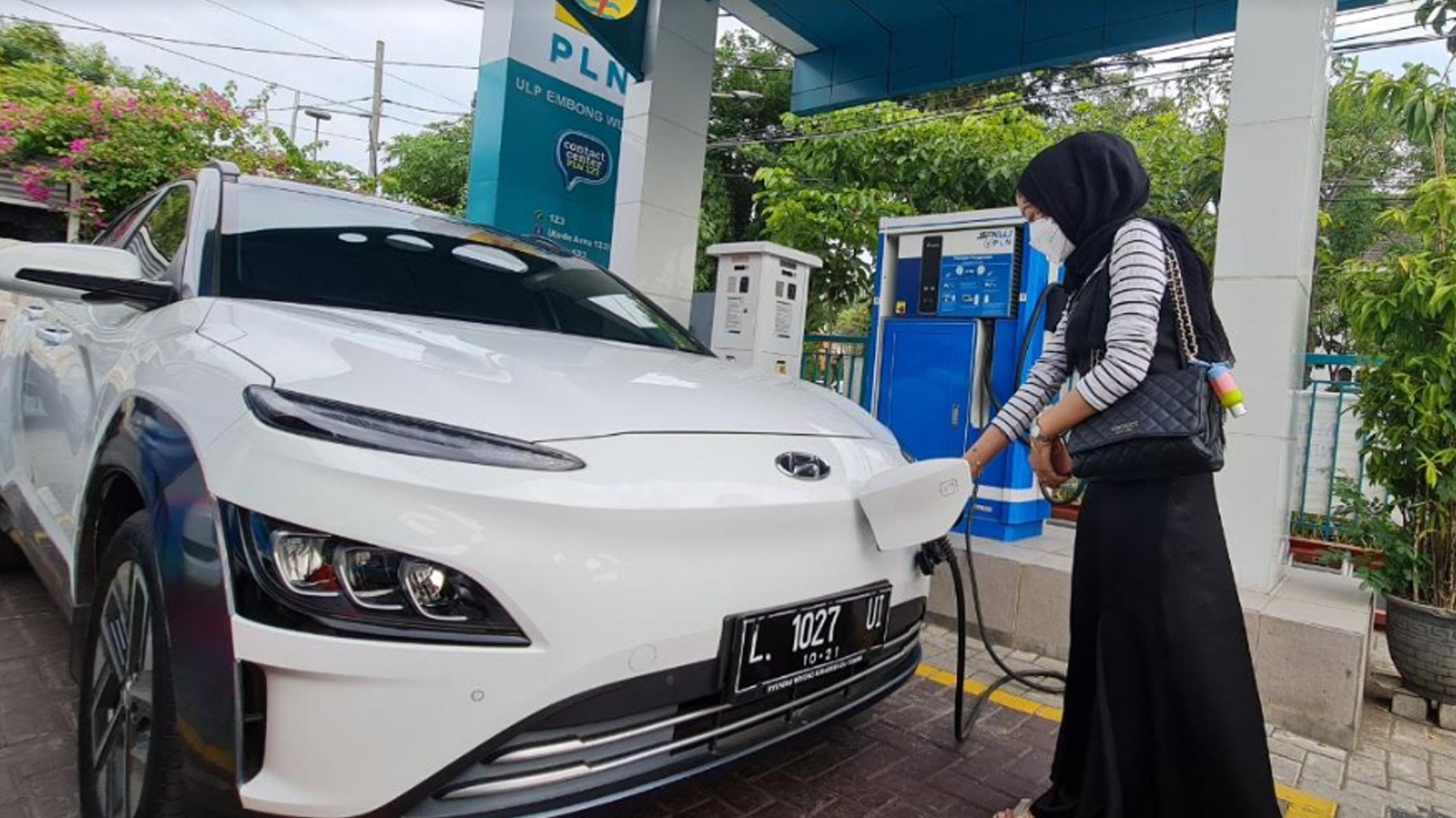 PLN Siapkan 10 Titik SPKLU dan 3 Posko di Jatim untuk Hadapi Arus Mudik Lebaran 2022