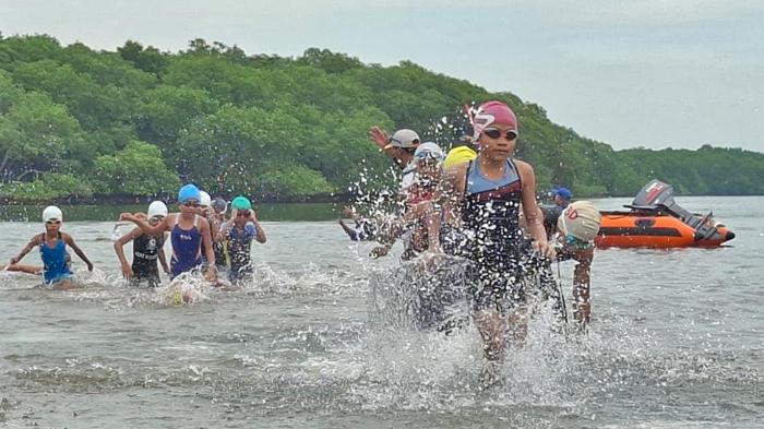 Baluran Cross Aquathlon 2025 Angkat Pantai Bilik Sijile Situbondo Jadi Destinasi Sport Tourism Baru