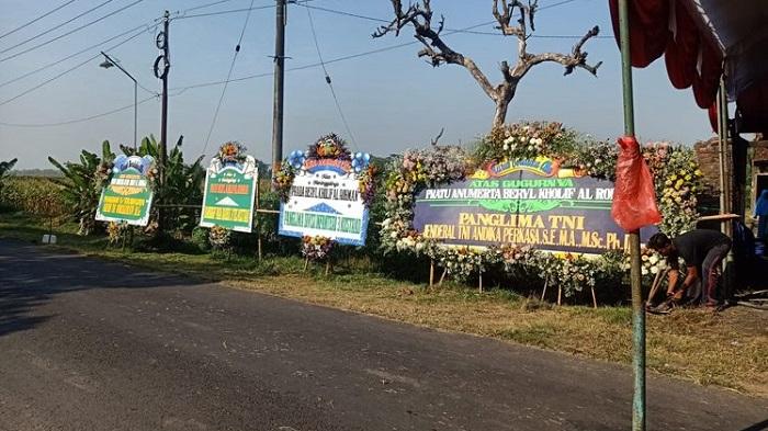 SUASANA-Rumah-Prada-Beryl-Korban-KKB-Papua-Asal-Kediri-Jenderal-Andika-Perkasa-Sudah-Kirimkan-Ini.jpg