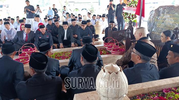 Sabtu-2162025-Said-mengajak-semua-kader-PDIP-kembali-ke-akarnya.jpg