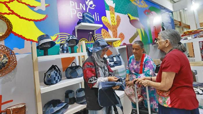 PLN UID Jatim Bawa 3 UMKM Binaan Tampil di INACRAFT 2024