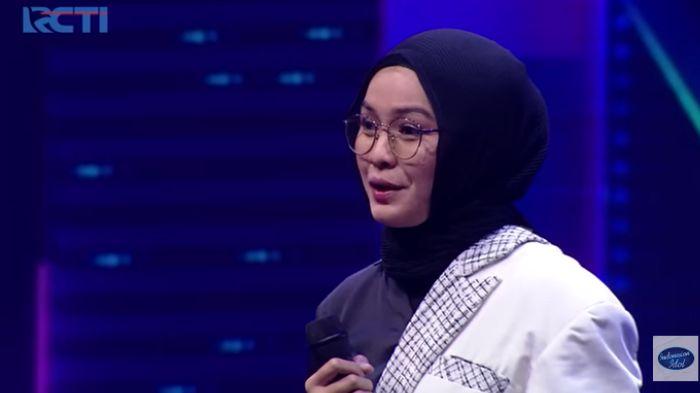Salma-Salsabila-Indonesian-Idol-2023-Dapat-5-Standing-Ovation-2-Kali-Berturut-turut.jpg