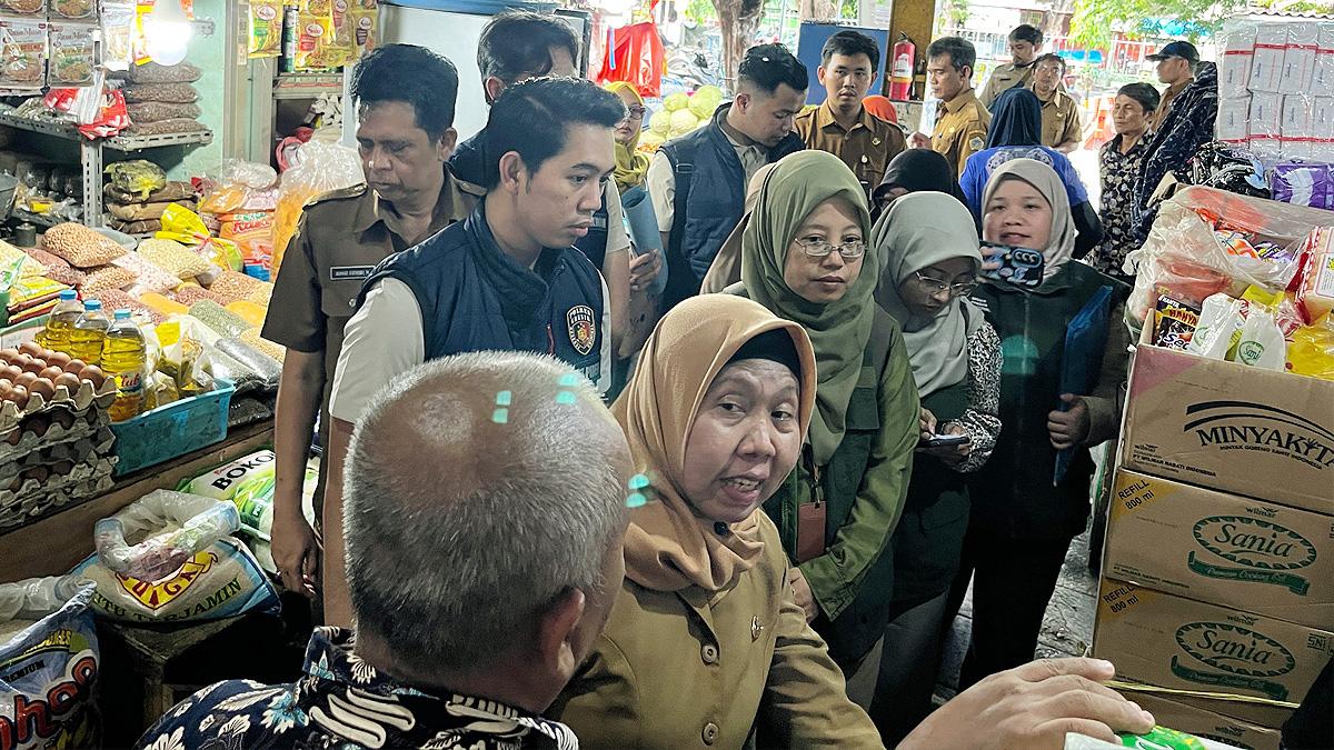 Jelang Nataru, Satgas Pangan Polres Gresik Sidak Harga Bahan Pokok