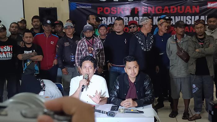 Sekjen-Federasi-KontraS-Andi-Irfan-beri-ketarngan-tragedi-Kanjuruhan.jpg