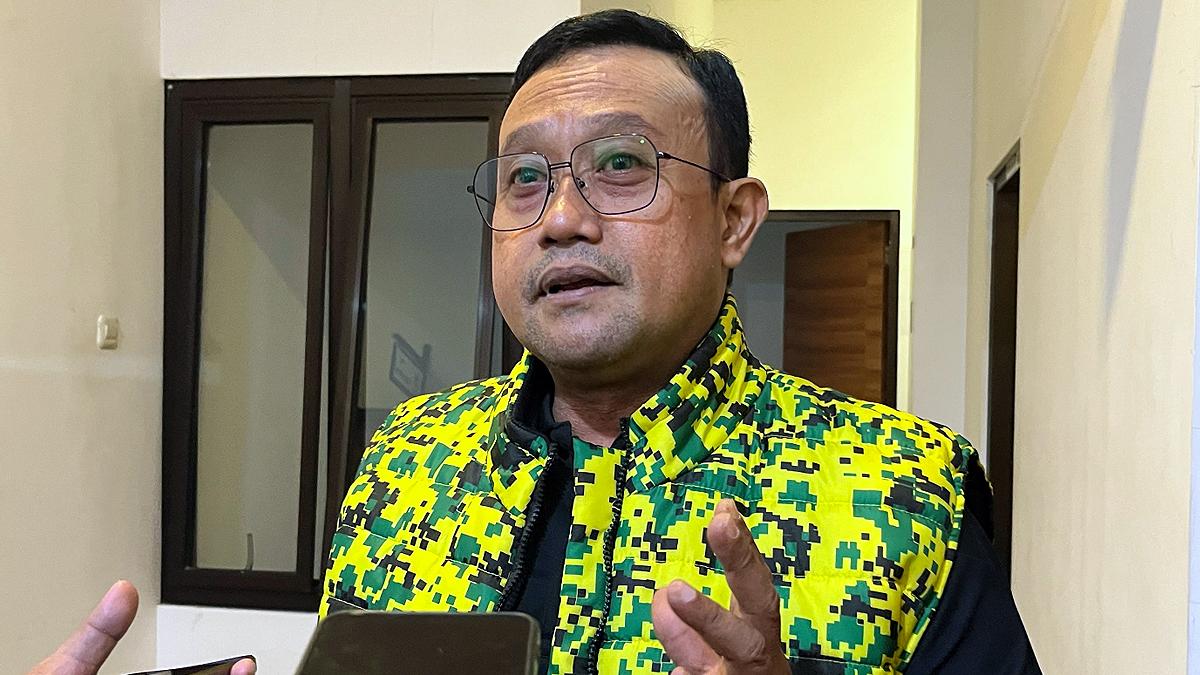 Sekretaris-DPD-Partai-Golkar-Jatim-Blegur-Prijanggono-612026.jpg