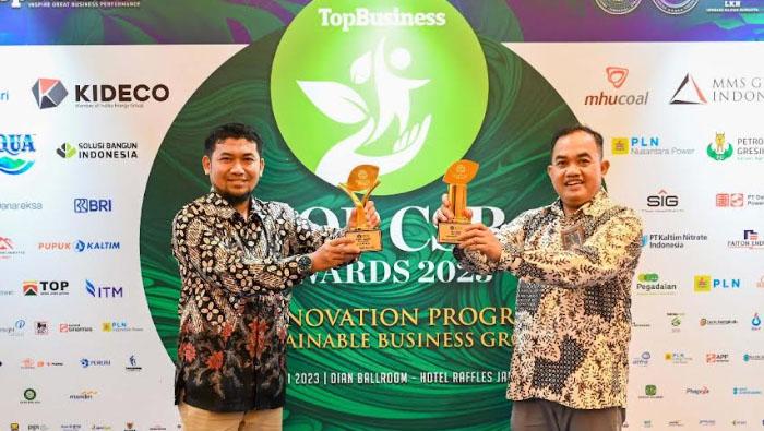 Komitmen Jalankan Program, Dirut SIG, Donny Arsal Raih Penghargaan Top Leader on CSR Commitment 2023