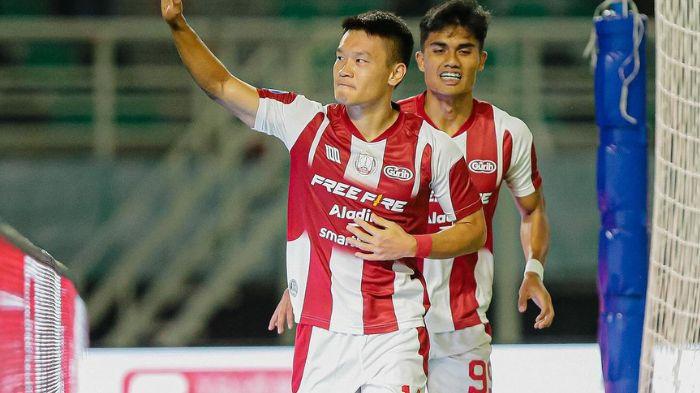Sho-Yamamoto-berhasil-mencetak-gol-di-laga-Persebaya-Surabaya-vs-Persis-Solo.jpg