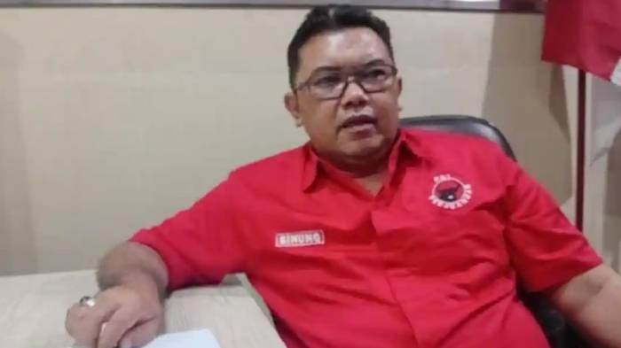 Siap-Damaikan-Kasus-Guru-SD-Bondowoso-Dipolisikan-Inilah-Sosok-Anggota-DPRD-Sinung-Sudrajat.jpg