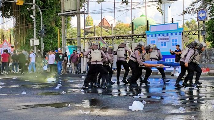 Polisi Gelar Simulasi Sispamkota Jelang Pilkada Kota Blitar 2024