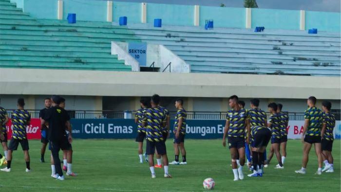 Skuad-Gresik-United-menjajal-Stadion-Tuban-Sport-Center.jpg