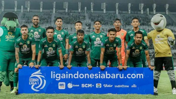 Skuad-Persebaya-Surabaya-saat-menghadapi-Persita-Tangerang-di-Liga-1-2022.jpg