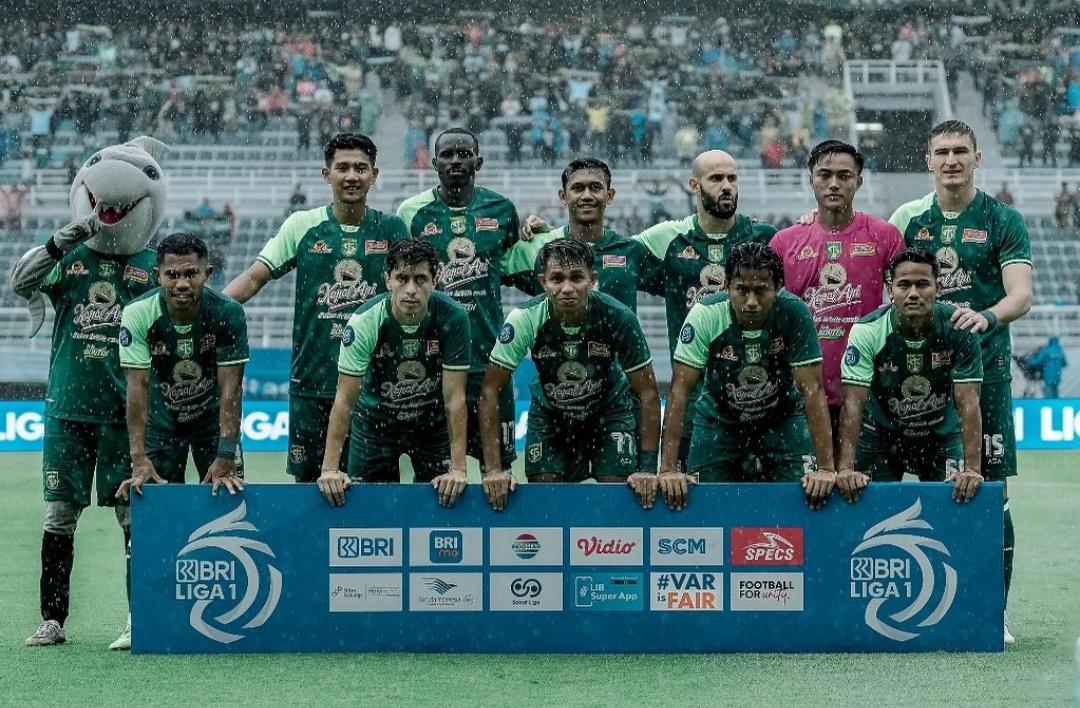Skuad-utama-Persebaya-saat-menghadapi-Persik-Kediri.jpg