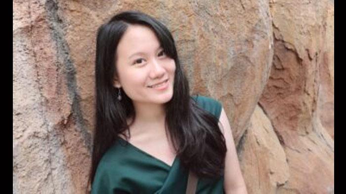 Sosok-Evelyn-Livenia-Wisudawan-Terbaik-FKG-UB-yang-Lulus-35-Tahun-Isi-Waktu-Luang-untuk-Ikut-Lomba.jpg