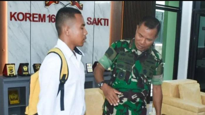 Sosok Perwira TNI yang Bantu Joni Bocah Pemanjat Tiang Bendera, Diterapi dan Diberi Kesempatan Lagi