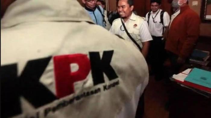 Sosok-Suyoto-Dirut-PDAM-Madiun-yang-Rumahnya-Digeledah-KPK-Terkait-Kasus-Korupsi-Wali-Kota-Maidi.jpg