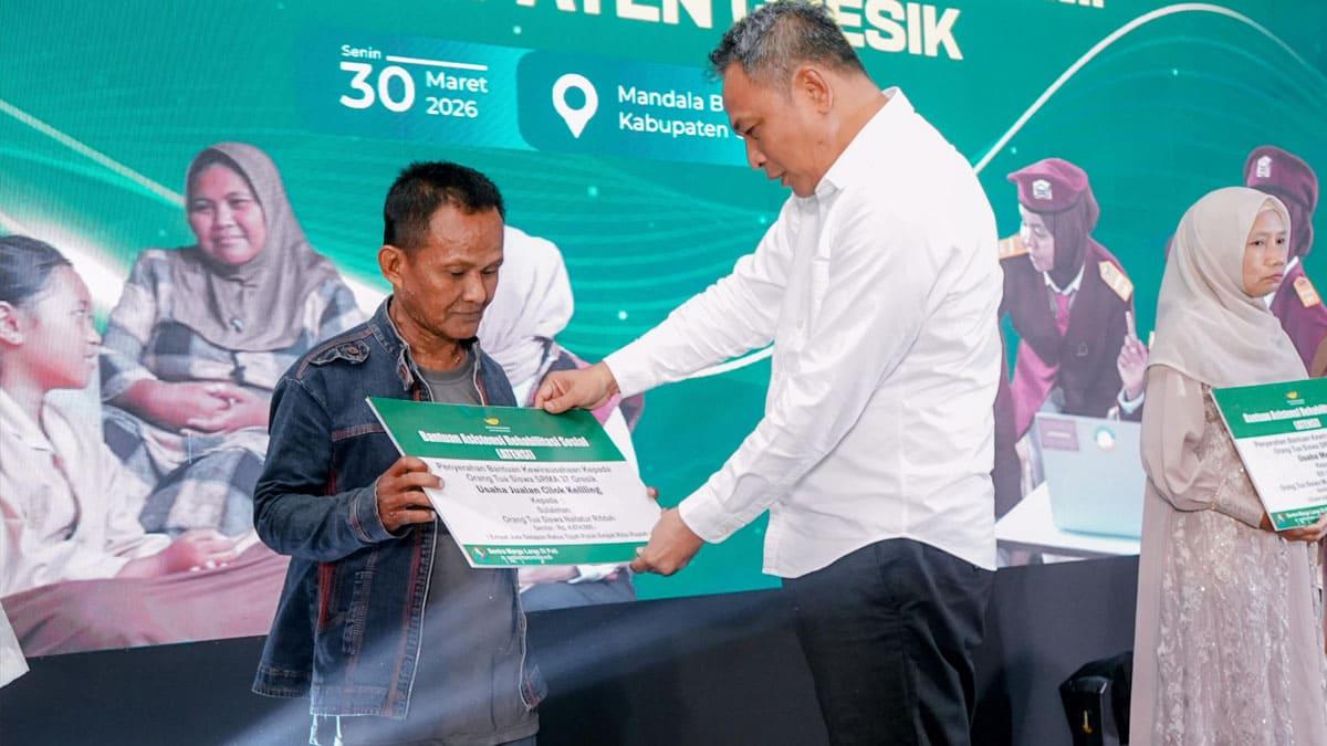 Haru Penjual Cilok di Gresik Terima Bantuan Mensos, Anak Bisa Sekolah Gratis