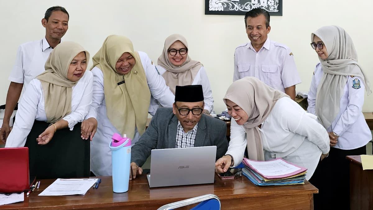 Suli-Daim-sidak-ke-Cabang-Dinas-Pendidikan-Wilayah-Tulungagung-Trenggalek.jpg