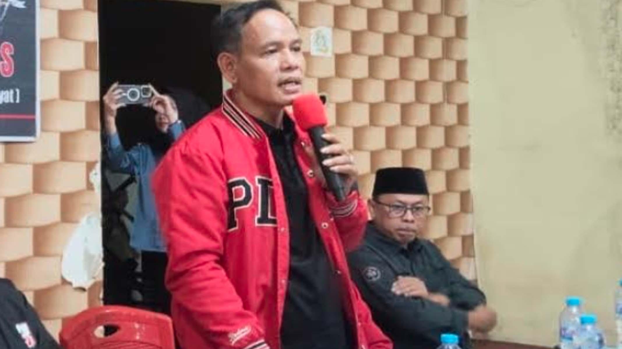 Syaifuddin-Zuhri-dalam-sebuah-kegiatan-kepartaian.jpg
