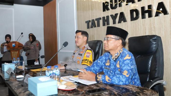 Tahun-Baru-2025-di-ruang-K3i-Mapolres-Lamongan-Selasa-17122024.jpg