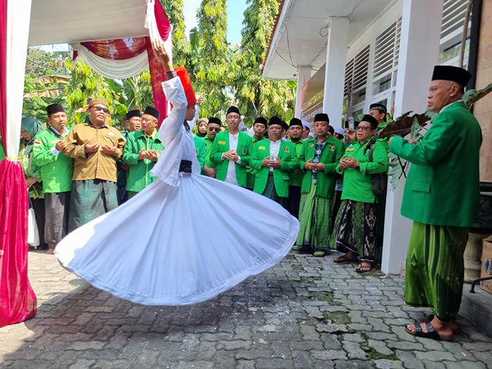 PPP Gresik Daftar ke KPU Diringi Tari Sufi dan Ini Tergetnya