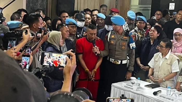 Ini Alasan YTR Tak Kabur Meski Disekap dan Dianiaya Taufik Hidayat, Penasaran Hotman Paris Terjawab - Surya.co.id