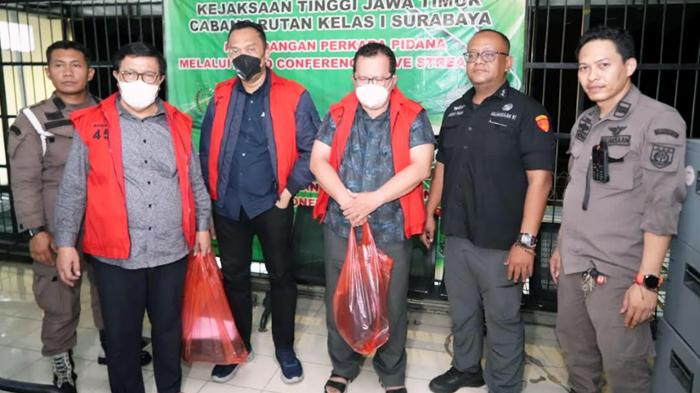 Tiga-hakim-PN-Surabaya-dijebloskan-ke-penjara.jpg