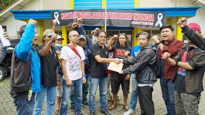 Pasca Tragedi Kanjuruhan, Tim Gabungan Aremania Serukan 8 Tuntutan