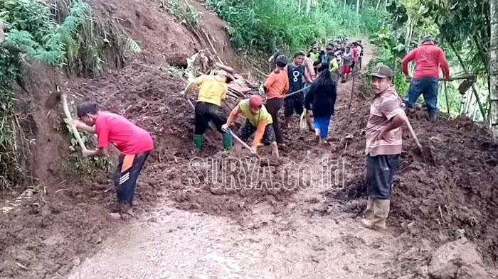 Titik-longsor-yang-menewaskan-tiga-waga-Dusun-Bantengan.jpg