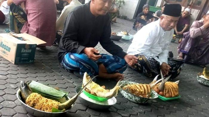 Tradisi Lebaran di Gresik, Bandeng Besar Jadi Hidangan Khas Ambengan