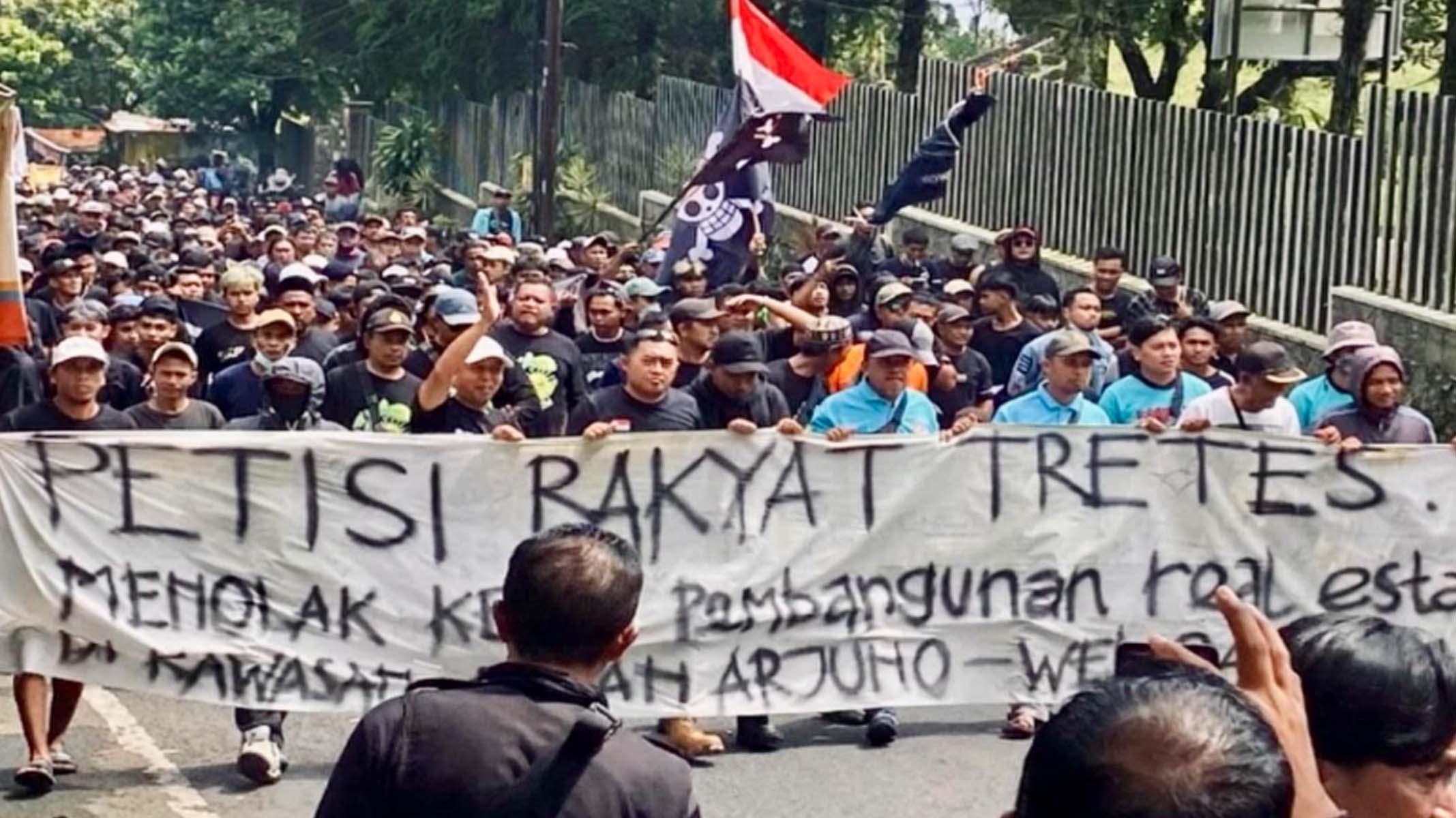 WARGA-TRETES-pRIGEN-DEMO-TOLAK-REAL-ESTATE.jpg