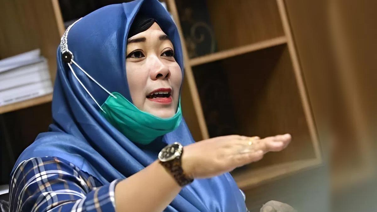 Wakil-Ketua-DPRD-Surabaya-Laila-Mufidah-2112026.jpg