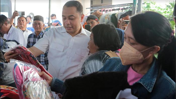 Wali-Kota-Surabaya-Eri-Cahyadi-saat-berkegiatan.jpg