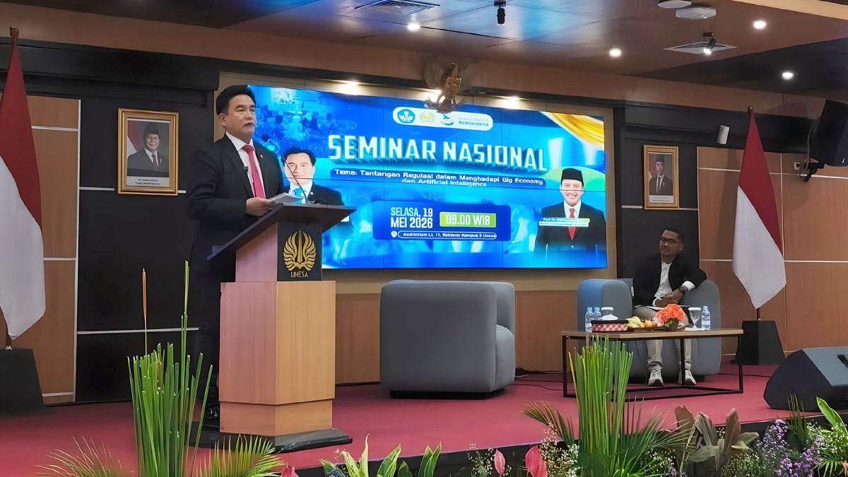Menteri Yusril Seminar di Unesa Surabaya: Soroti Regulasi Gig Economy dan AI
