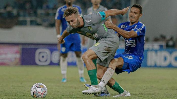 Ze-Valente-saat-beraksi-di-laga-PSIS-Semarang-vs-Persebaya-Surabaya.jpg