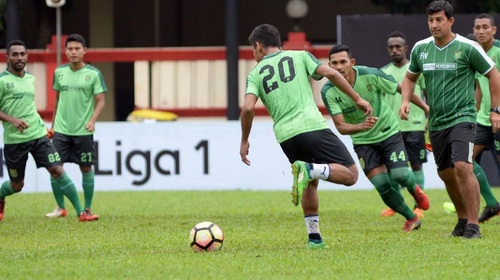 Jelang Persebaya vs Bali United, Ini yang Alfredo Vera untuk Persiapkan Tim