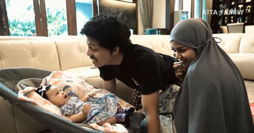 Ameena Merengek Tak Mau Ditinggal Atta Halilintar, Aurel Hermansyah Malah Menjahili Putrinya