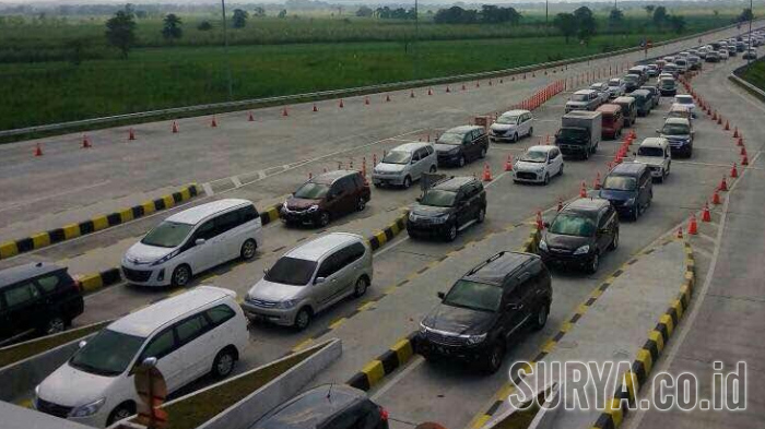 Pemudik Padati Jalur Alternatif Tol Mojokerto-Kertosono