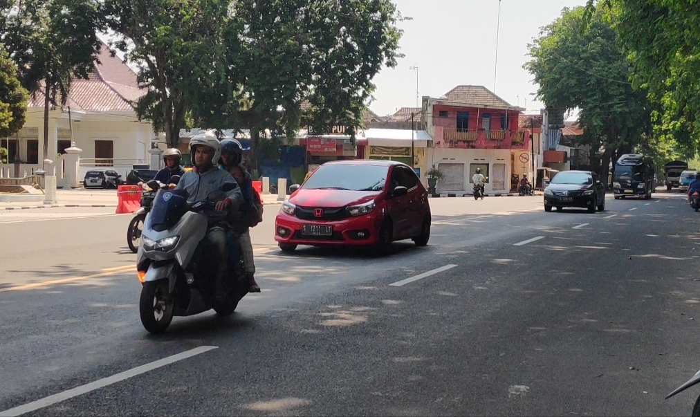 Kendaraan Pemudik Mulai Masuk Jalur Pantura Tuban, Arus Lalu Lintas Masih Terpantau Landai
