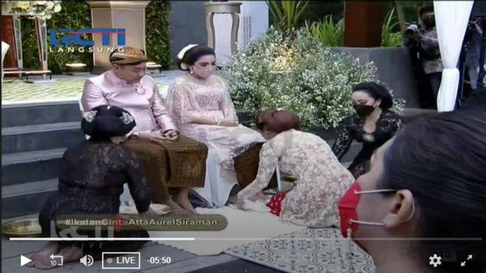 Momen Ashanty Nangis saat Aurel Basuh Kakinya Tuai Reaksi Krisdayanti, Ungkap Kenangan 10 Tahun Lalu