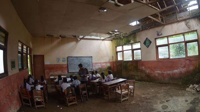 Duh, Ruang Kelas SDN Mulyorejo 5 di Jember Rusak Parah dan Membahayakan Siswa