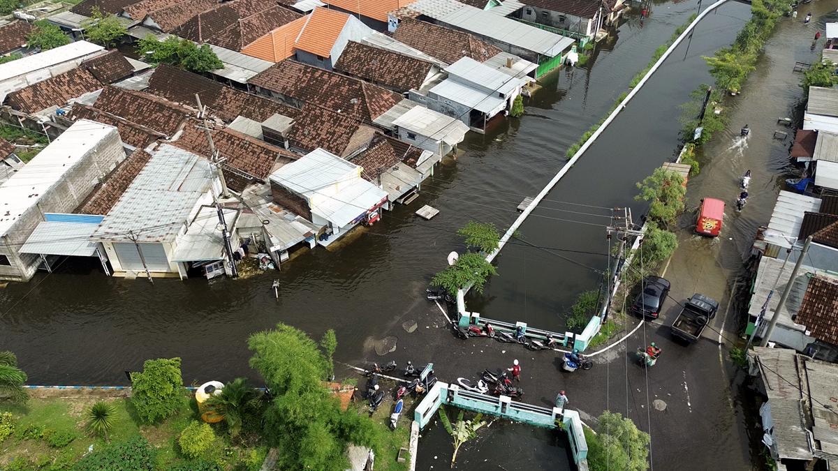 banjir-Sidoarjo-1912026.jpg