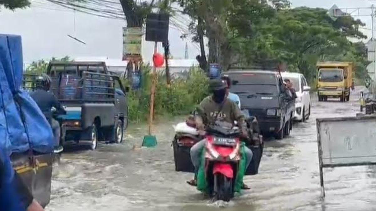 banjir-lagi-Lamongan2.jpg