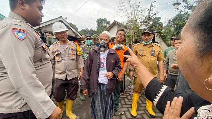 Selain Tebaran Abu Vulkanik, Warga Lereng Gunung Raung Juga Dengar Dua Kali Letusan Keras
