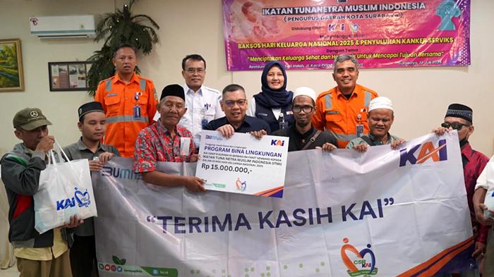 Peduli Kelompok Disabilitas, KAI Daop 8 Surabaya Salurkan Bantuan Sosial dan Hadirkan Tarif Reduksi