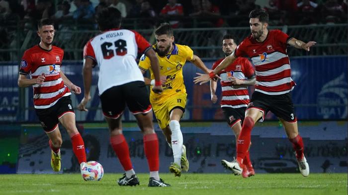 Kalah di Kandang Madura United, Pelatih Persik Kediri Divaldo Alves : Lawan Bermain Lebih Efektif