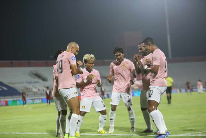 Susunan Pemain Persik Kediri vs Persikabo, Adi Satryo Dipercaya Jadi Kiper Macan Putih