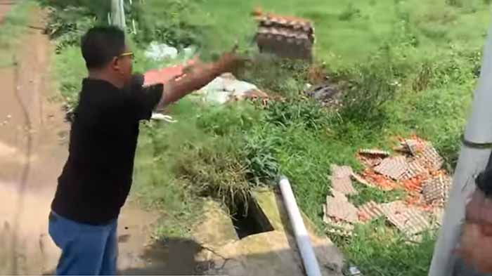 Sosok Suparni alias Pitut, Buang Ribuan Telur Karena Harga Anjlok, Dia Peternak Magetan yang Kecewa