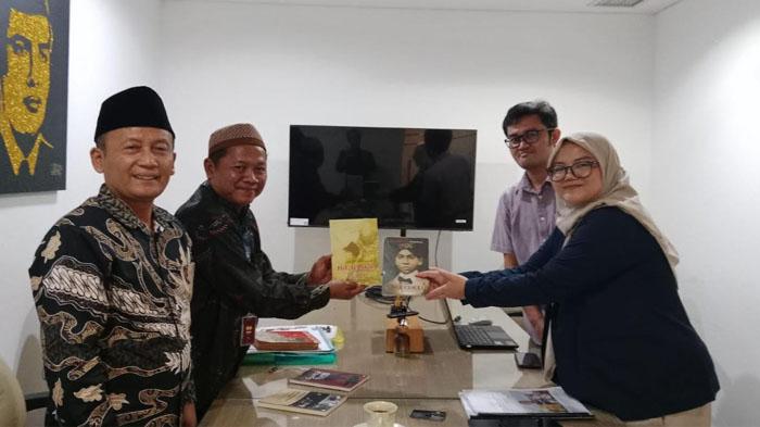 Beri Bukti Bung Karno Lahir di Jombang, Pemerhati Sejarah Ingin Forum Untuk Tengahi Klaim Surabaya