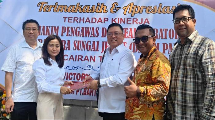 Sosok Elok Dwi Kadja yang Tak Pernah Lelah Bela 877 Korban Sipoa di Surabaya
